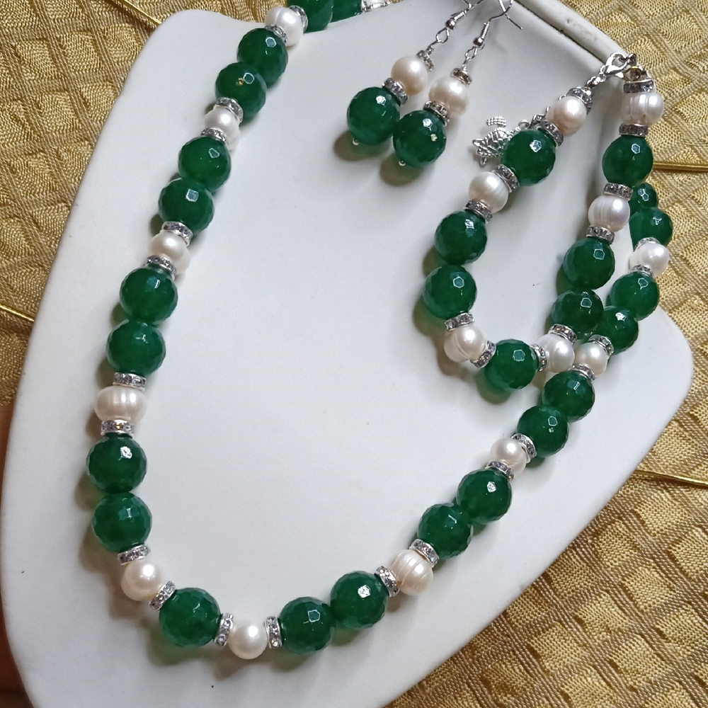 Genuine Emerald and White Freshwater Pearl Necklace Set